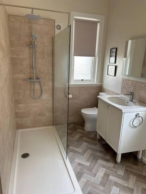 Spacious & Bright 3 Bed Harrogate Apartment Zewnętrze zdjęcie
